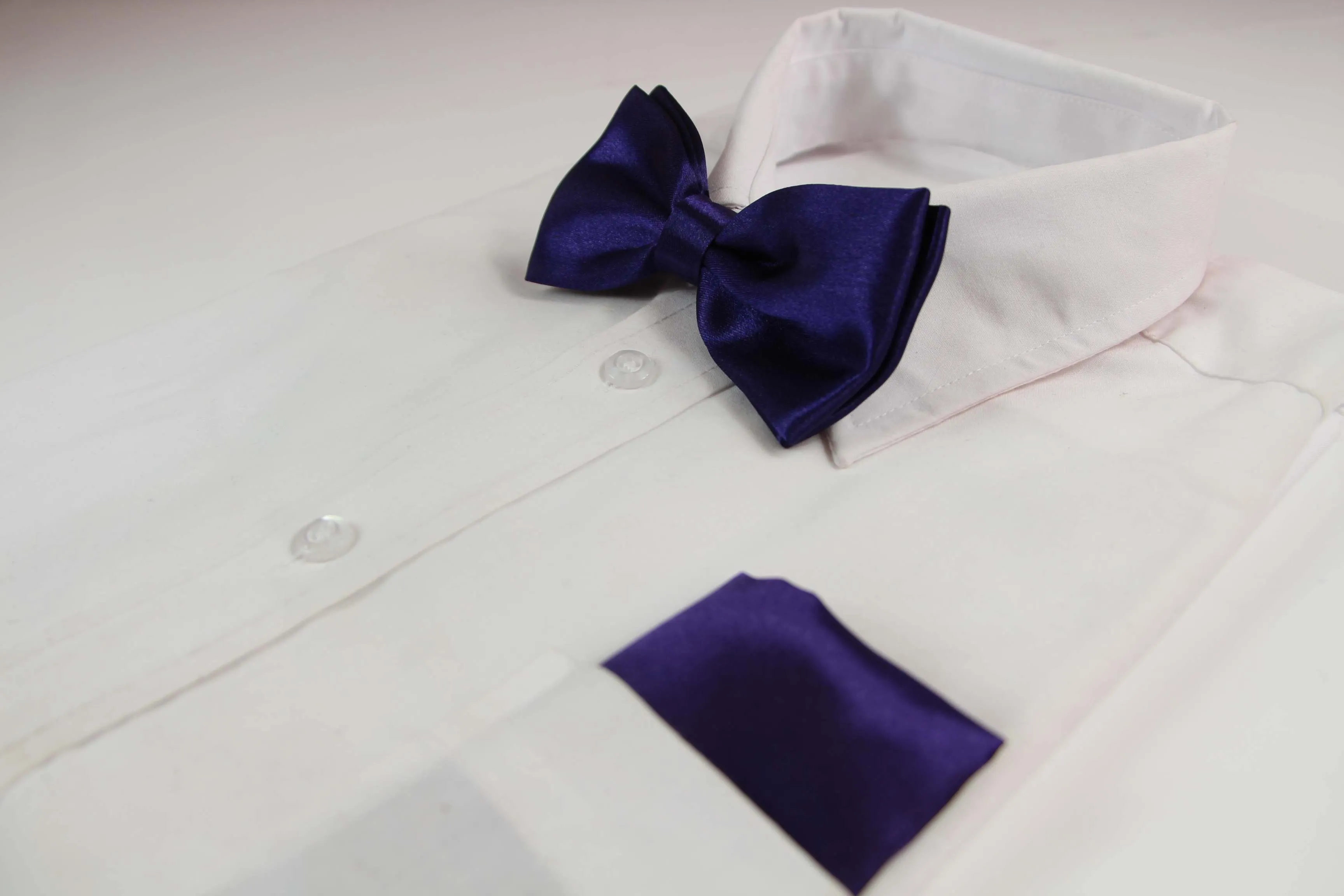 Mens Dark Purple Plain Bow Tie & Matching Pocket Square Set