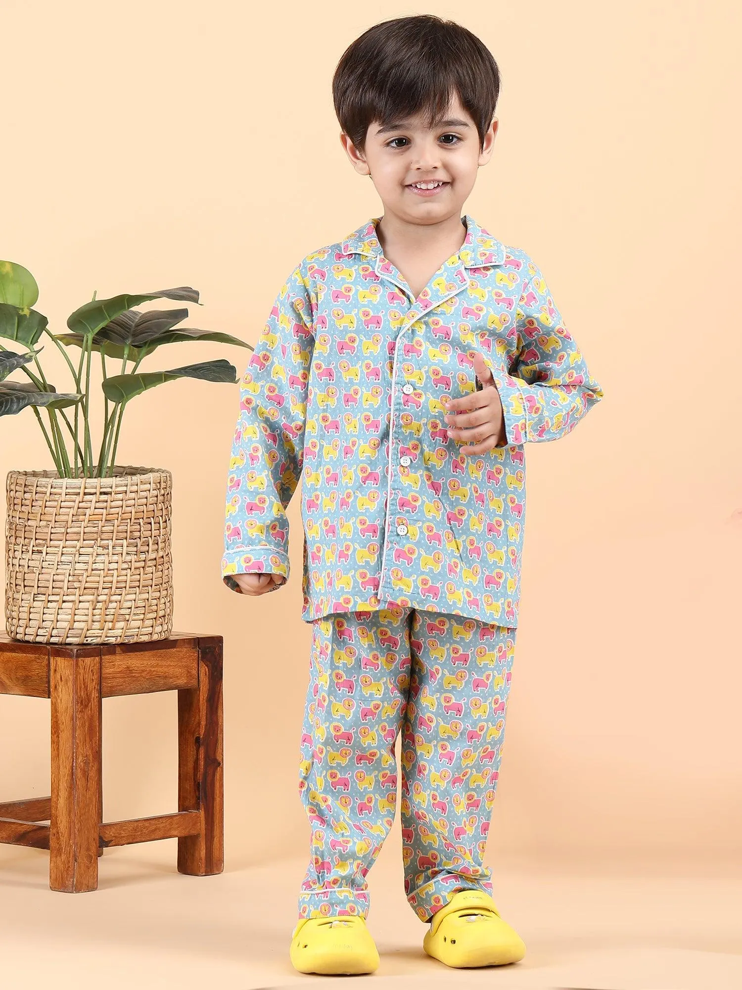 Polka Tots Full sleeve Lion print Night suit - Multicolor