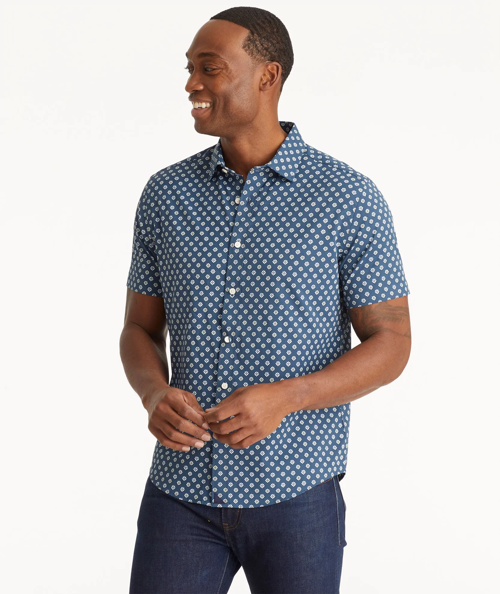 Wrinkle-Free Performance Short-Sleeve Flores Shirt